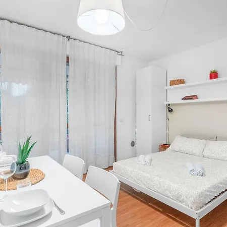 Bg23 Exclusive House - Garden - Elegant - Wifi Apartment *