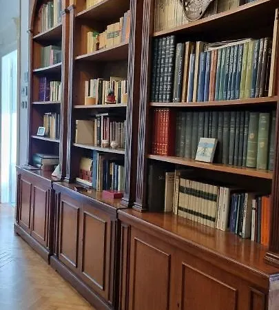 Appartement Uncle's House, 150 Mq Only Two Stops From Duomo