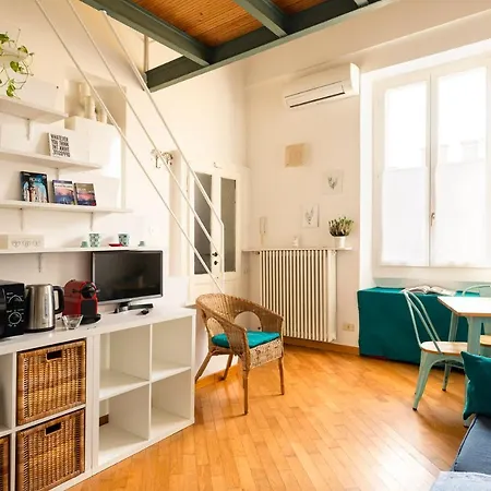 Loft Navigli Porta Genova * Mediolan
