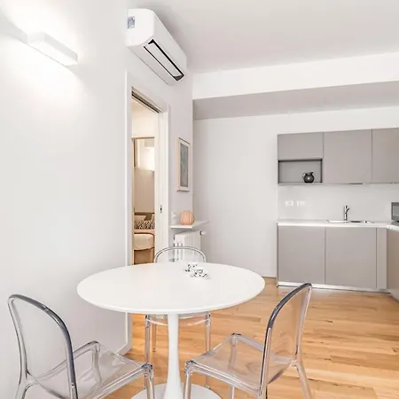 S Agostino - Porta Genova