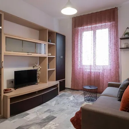 Italianway - Roggia Scagna 7 * Milan