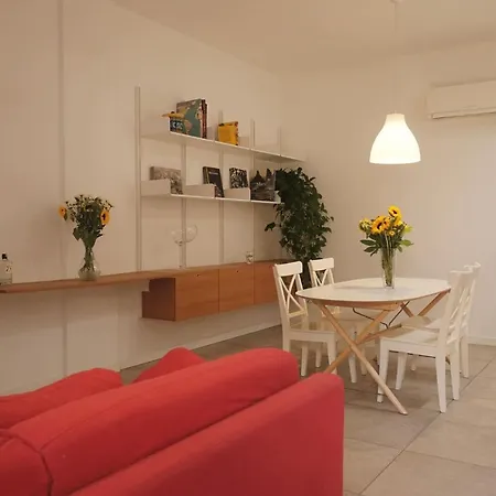Modern Split-level Loft With Garden Near Fondazione Prada By Rentopolis Appartamento *