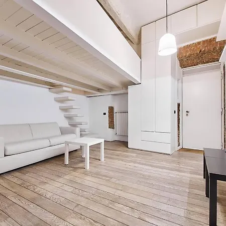 Brera-moscova Centro Storico, Wi-fi E Netflix Milaan