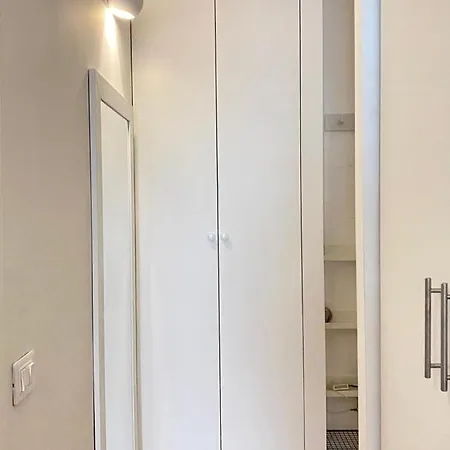 Apartment Cesare Da Sesto 23 *