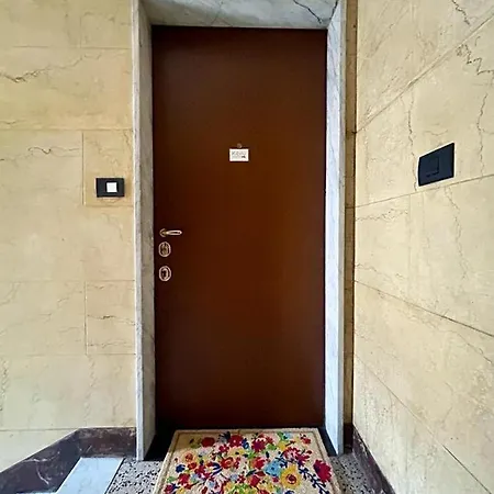Kibilu - Via Cibrario Linea Rossa Metro Rovereto - Vicinanze Stazione * Mailand