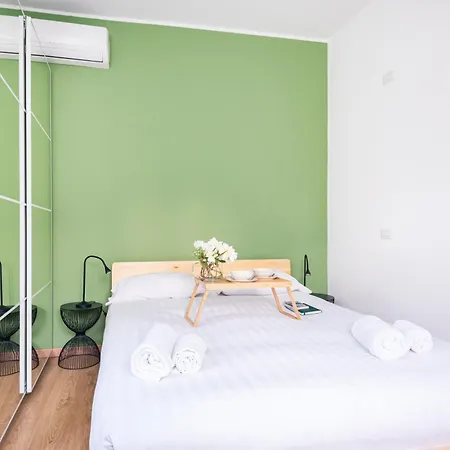Amazing Flat Near Duomo & Colonne Di San Lorenzo By Easylife Διαμέρισμα