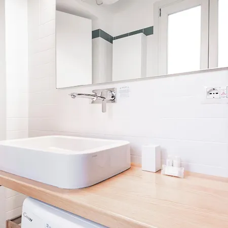 Amazing Flat Near Duomo & Colonne Di San Lorenzo By Easylife Μιλάνο