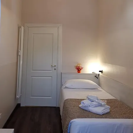 بيت ضيافة Station Group - Via Sammartini 15 ميلان