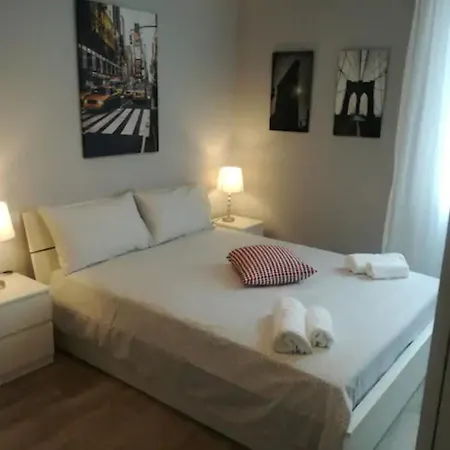 Mm3/repubblica A 5 Minuti Dal Duomo Apartamento Milán