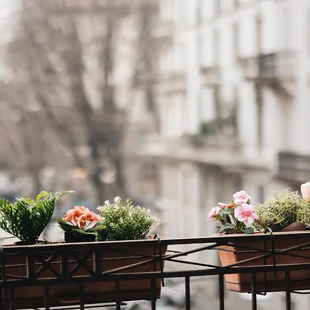 Charming Brera - Madonnina Apartment *