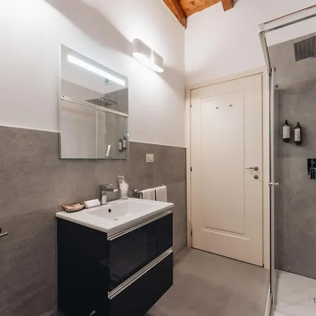 Charming Brera - Madonnina Apartment *