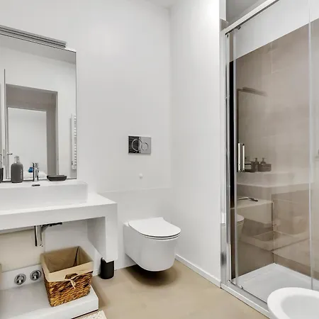 Design & Comfort - Loft In Milan's Historic Center بيت للعطل