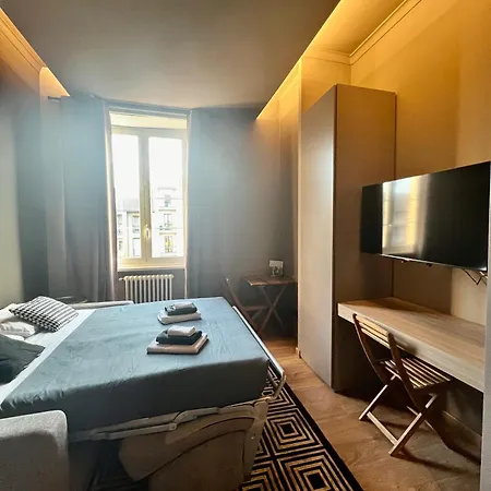 Apartamento New Luxury Stunning Bilo In The Heart Of Moscova Milão