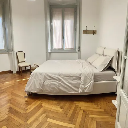 Elegante Stanza Matrimoniale Ubytování v soukromí *