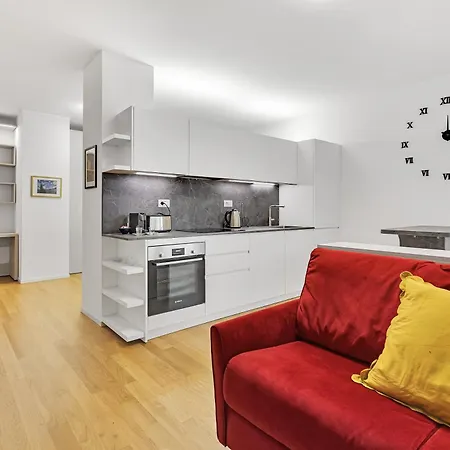 Design & Comfort - Loft In Milan's Historic Center ميلان