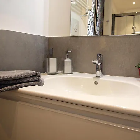 Apartamento Sahi - Residenza Bianca Di Savoia Milão