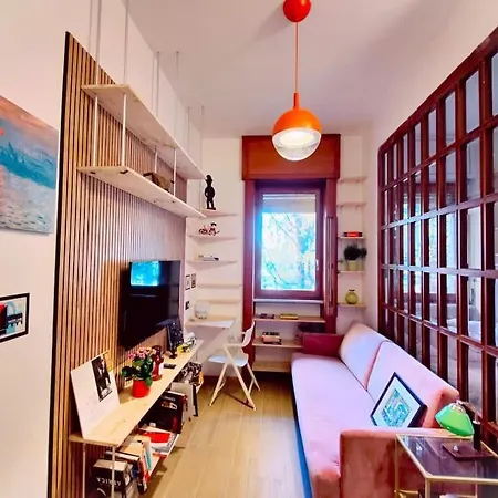 Casa Cloclo: Design & Vintage Above Subway 公寓 米兰