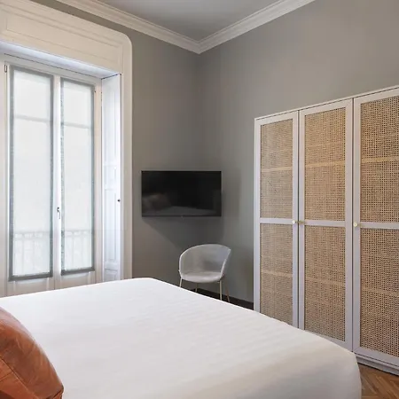 Fifty Eight Montenapoleone Two Bedrooms דירה *