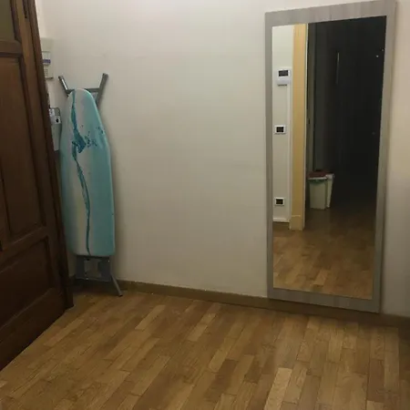 3 Bedroom Cozy In 아파트