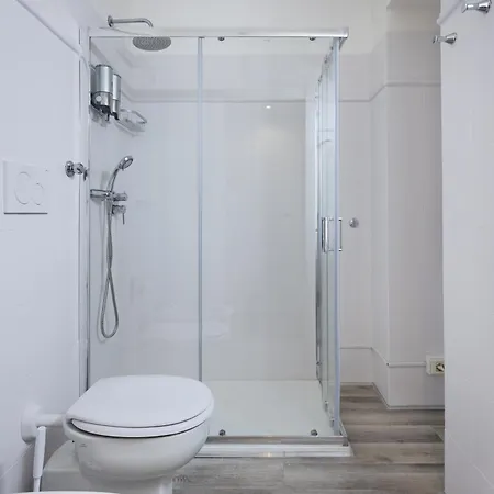 Appartamento Loreto - Cozy Apartment, Metro 1 Milano