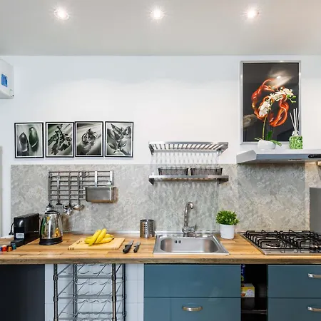Appartamento Loreto - Cozy Apartment, Metro 1