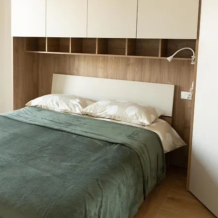 Nuovo E Luminoso - Zona Apartamento *