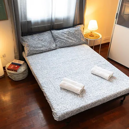 Me43 • Luxury • Chic * Milaan