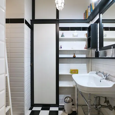 A Nest For Design Lovers In Navigli Apartment Milan