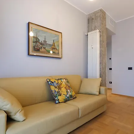 Luminoso Con Terrazzo Forlanini Linate מילאנו