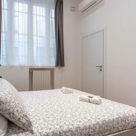 Apartment Duomo Di Mailand