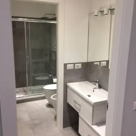 Apartament Mm3/repubblica A 5 Minuti Dal Duomo Mediolan