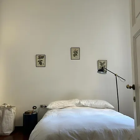 Centralissimo, Spazioso E Comodo Daire *