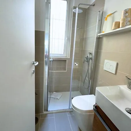 公寓 House- 1 Min Metro - 15 Min Duomo *