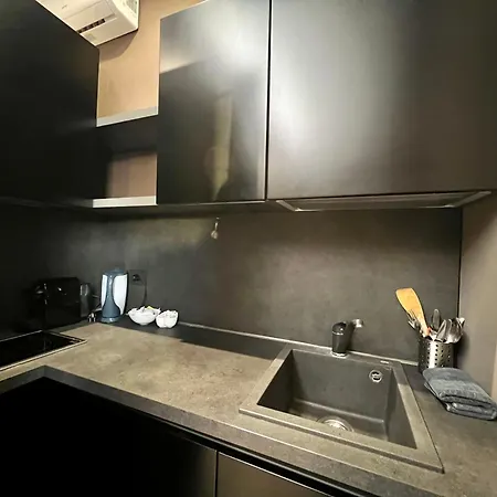 Apartment New Amazing Mono Located In Moscova District From Moscova Group Mailand