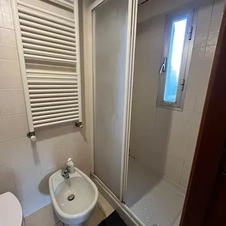 Apartment Via Meucci Milan