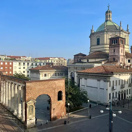 Big Historical Colonne Daire