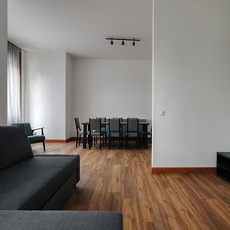 Joivy Chic 3-bed Flat Near Colonne Di San Lorenzo * Mediolan