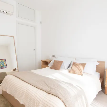 Luxury - Bramante 7 *