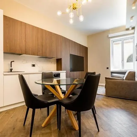 Dali Duomo Golden House Apartment