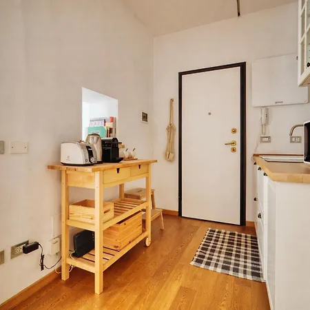 Cozy Wozy Corso Xxii Marzo Apartment Milan