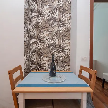 Apartment Ihost - Ornato 14 Milan