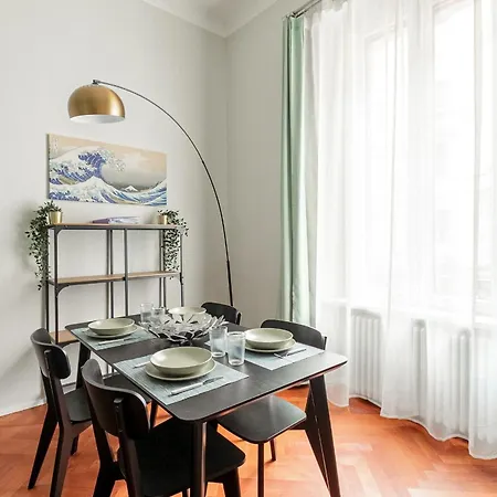 Bazzini Modern One Bedroom Milan