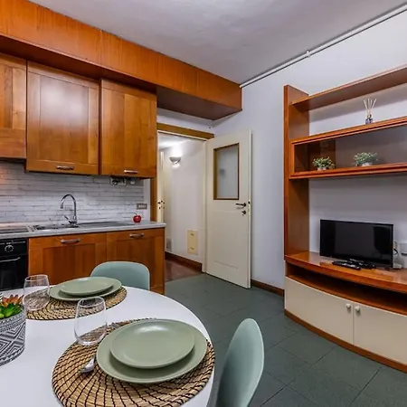 Daire Close To Duomo Lovely City Center Flat *
