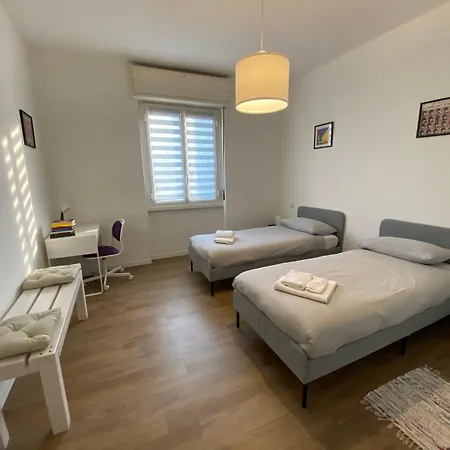Daniela's Spazioso Ai Navigli 아파트 밀라노