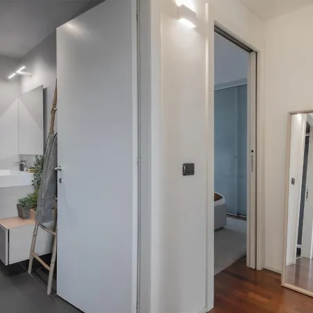 Apartman Giresio 41 - Your Penthouse With Rooftop Garden In Navigli - Wifi Milánó