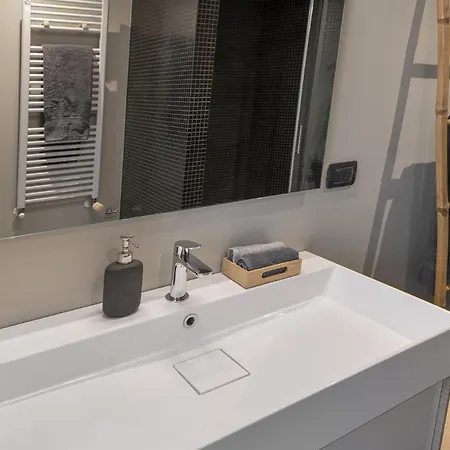 Giresio 41 - Your Penthouse With Rooftop Garden In Navigli - Wifi * Milánó