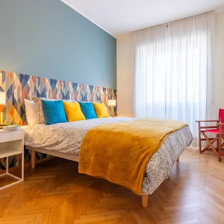 Guesthost - Casa Giuliana Splendido Trilocale Apartmán Milán