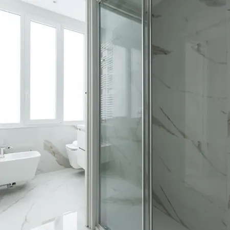 Easytopstay - Porta Romana Urban Chic Apartman