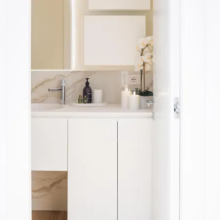 San Babila Design R&r شقة *