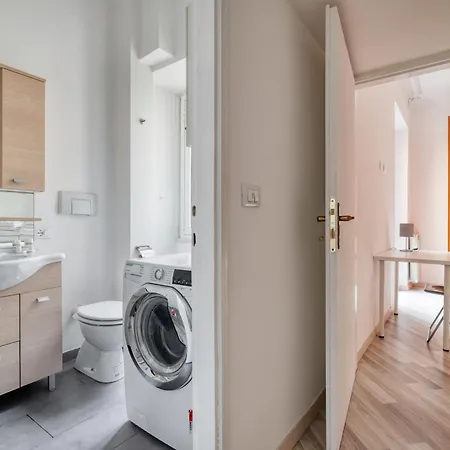 Joivy Stylish 2-bed Flat, Easy Access To Centre